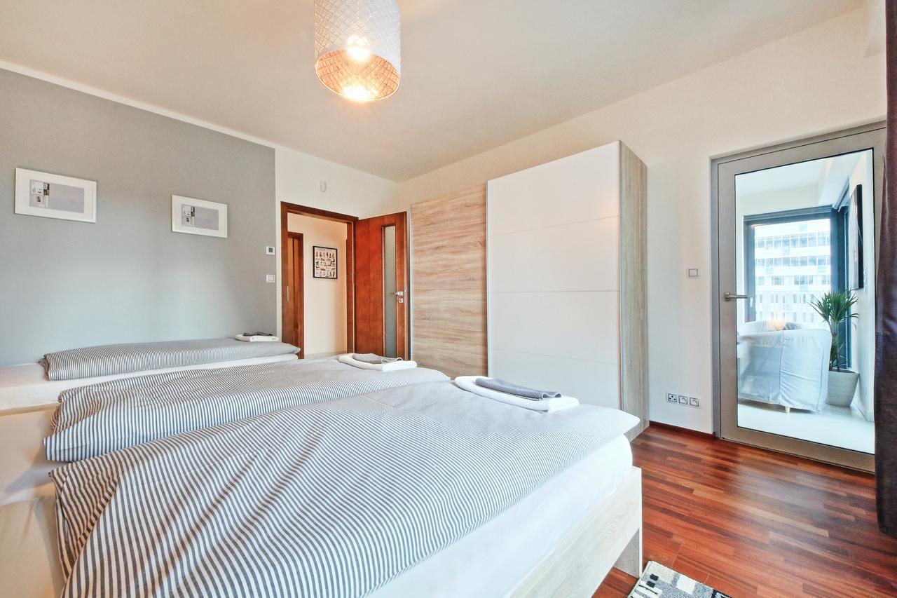 Ol Apartments プラハ エクステリア 写真